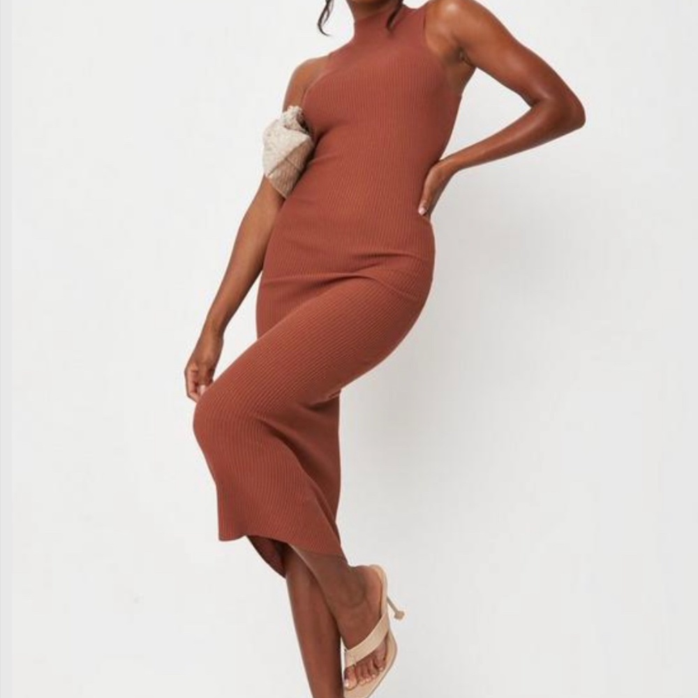 Brown racer neck dress